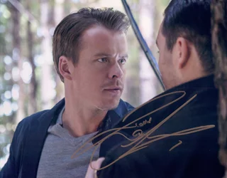 Todd Lasance autograph