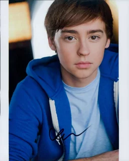 Chad Roberts autograph