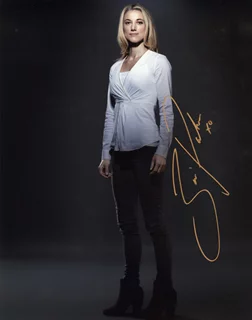 Zoie Palmer autograph