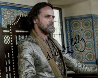Alexander Siddig autograph