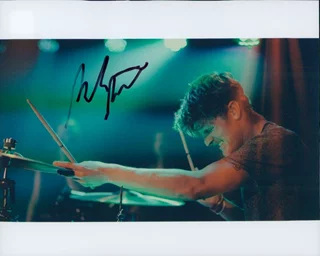 Mark Pontius autograph