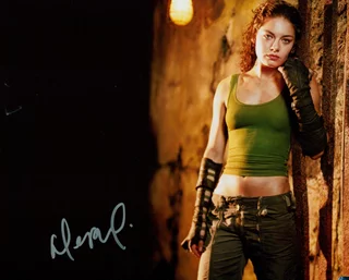 Alexa Davalos autograph