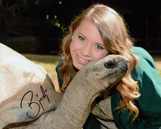 Bindi Irwin autograph