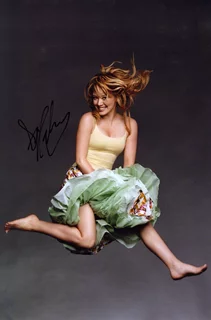 Hilary Duff autograph