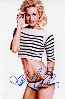 Kellie Pickler autograph