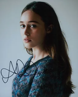 Alycia Debnam-Carey autograph