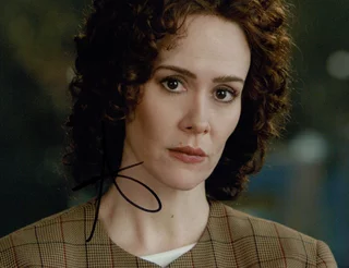 Sarah Paulson autograph
