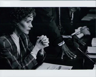 Sarah Paulson autograph