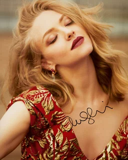 Amanda Seyfried autograph