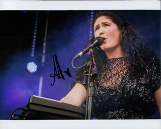 Morgan Kibby autograph