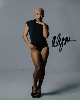 Alyse Rockett autograph