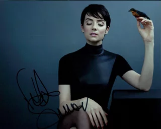 Victoria Summer autograph