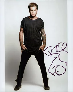 Ryan Cabrera autograph