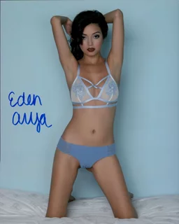 Eden Arya autograph