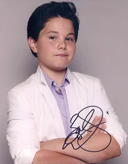 Zach Callison autograph
