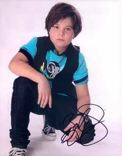 Zach Callison autograph