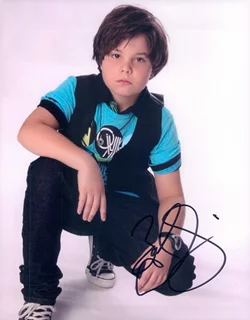 Zach Callison autograph