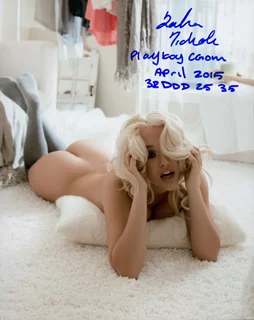 Sabrina Nichole autograph