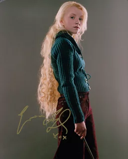 Evanna Lynch autograph