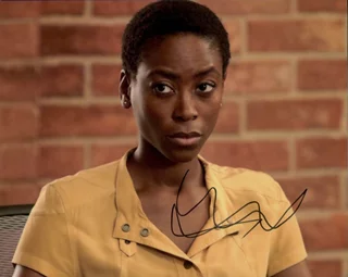 Tracy Ifeachor autograph