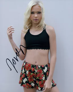 Jordyn Jones autograph