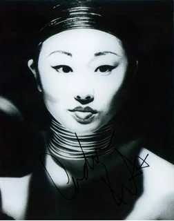 Candace Kita autograph