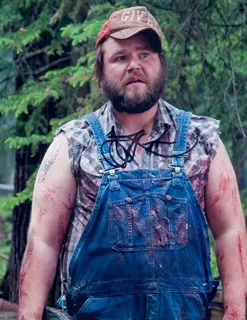 Tyler Labine autograph