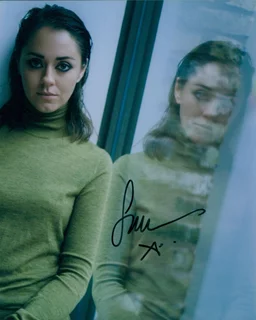 Susannah Fielding autograph