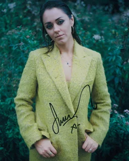 Susannah Fielding autograph