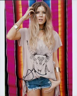 Meghan Rienks autograph