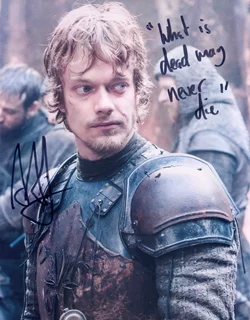 Alfie Allen autograph