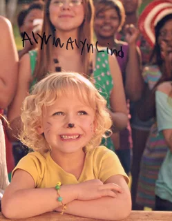 Alyvia Lind autograph