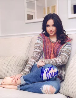 Ryan Newman autograph