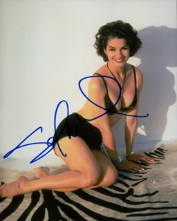 Sela Ward autograph