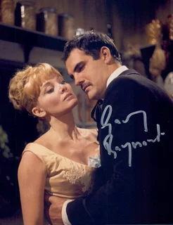 Gary Raymond autograph