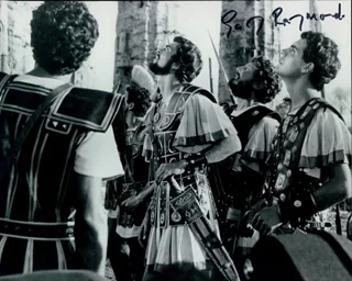 Gary Raymond autograph