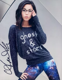 Anna Akana autograph