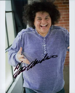 Aris Alvarado autograph