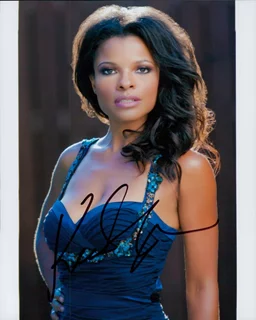 Keesha Sharp autograph
