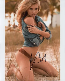 Charlotte McKinney autograph
