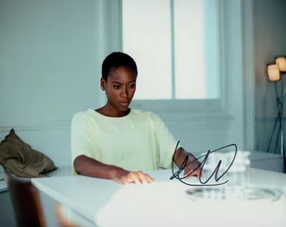 Tracy Ifeachor autograph