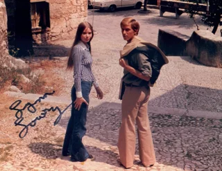 Lynn Lowry autograph