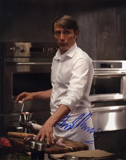 Mads Mikkelsen autograph