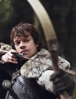 Alfie Allen autograph