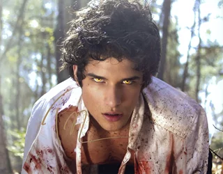 Tyler Posey autograph