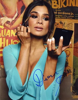 Diane Guerrero autograph
