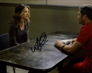 Natalie Zea autograph