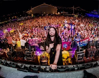 Bassnectar autograph