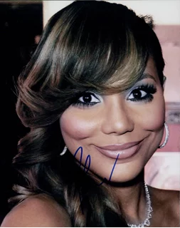 Tamar Braxton autograph