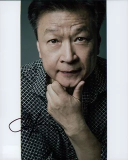 Tzi Ma autograph